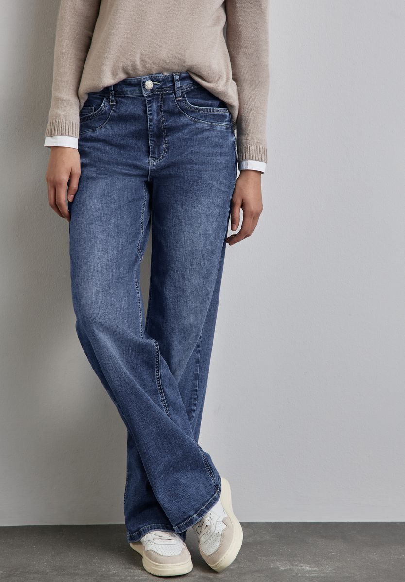 Wide Leg Jeans