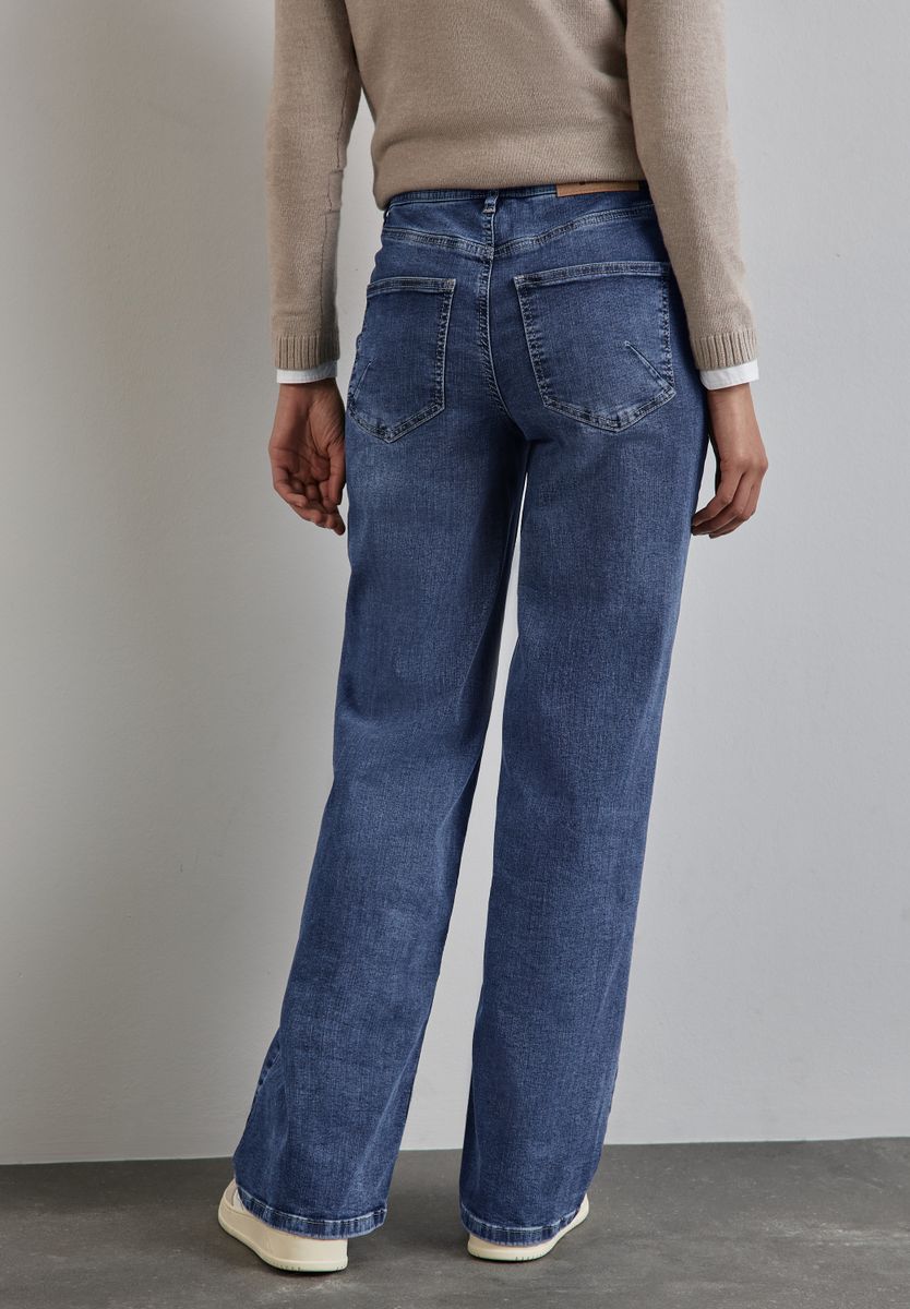 Wide Leg Jeans