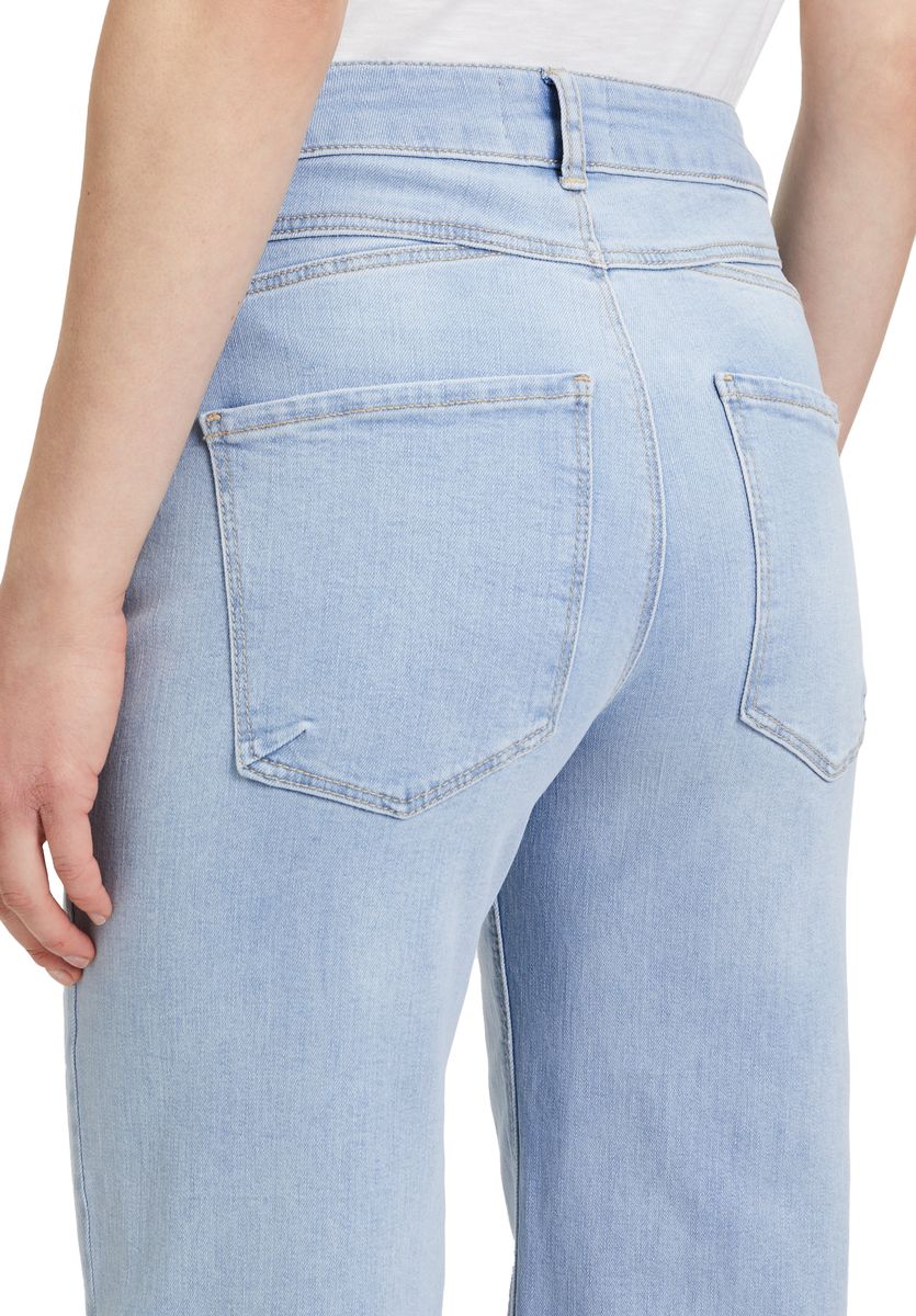 High Waisted-Jeans