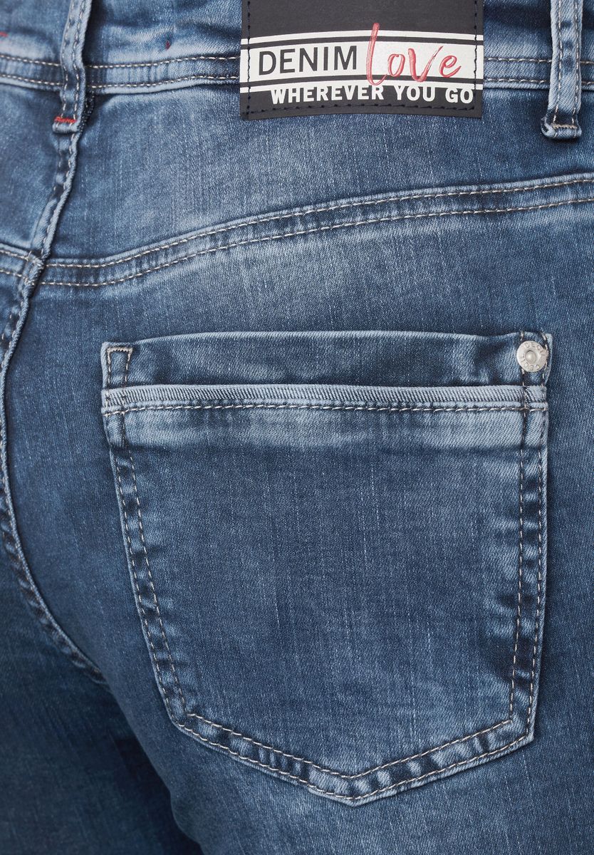 Slim Fit Jeans in Mittelblau