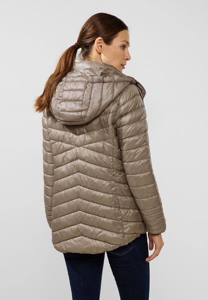 Kurze Steppjacke mit Kapuze