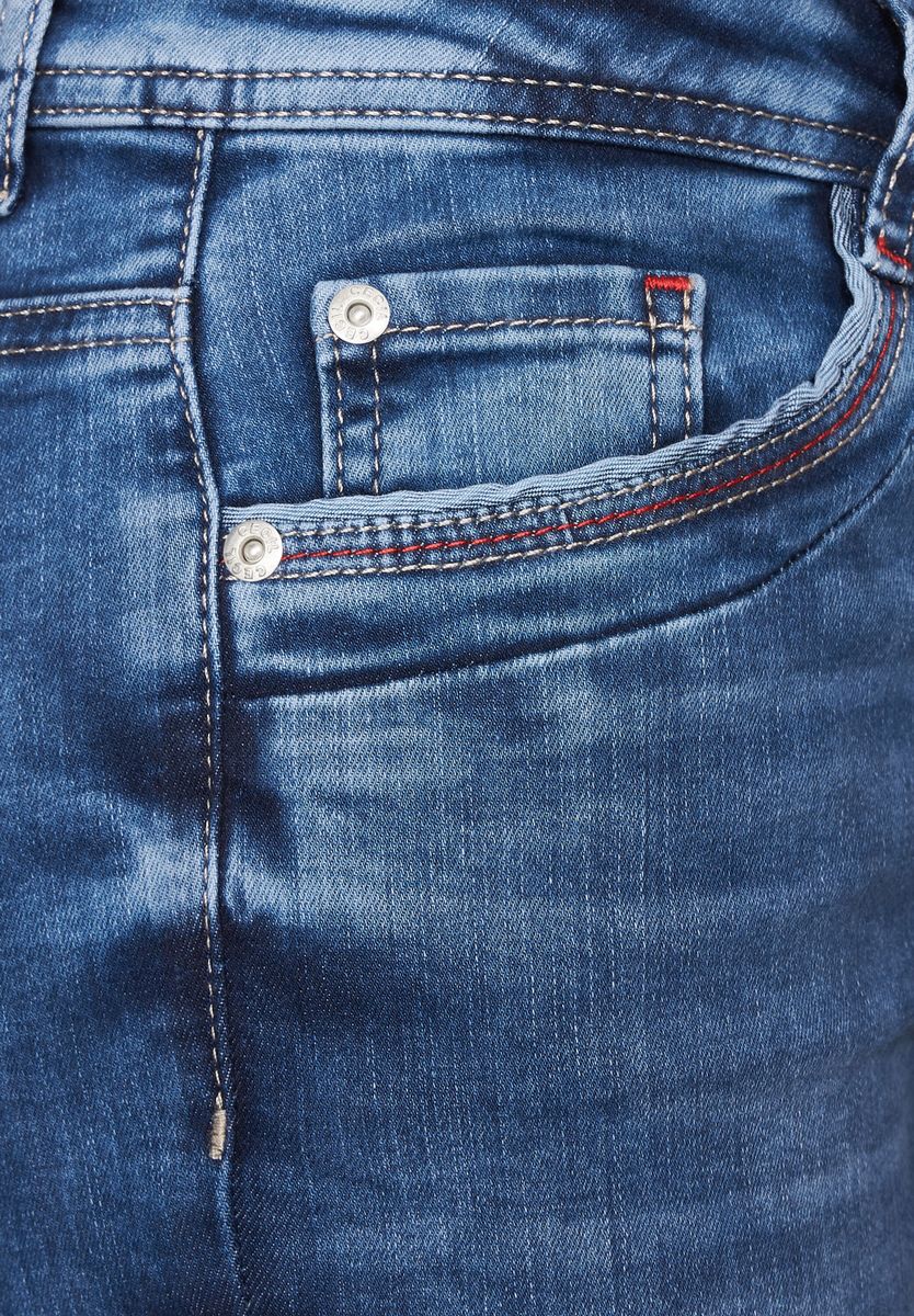 Slim Fit Jeans in Mittelblau