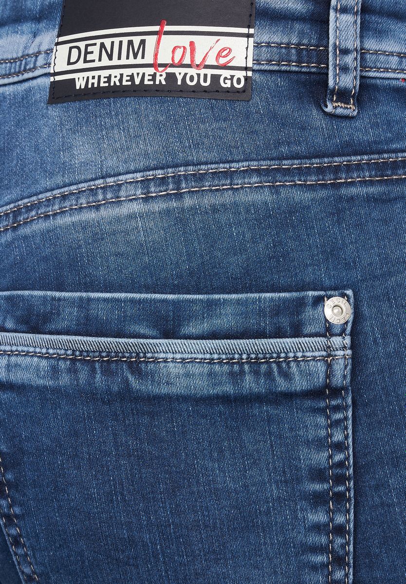 Slim Fit Jeans in Mittelblau