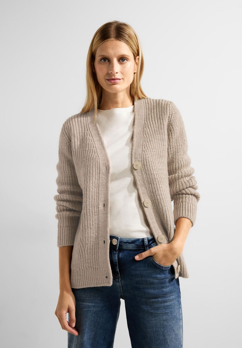 Cardigan in Grobstrick