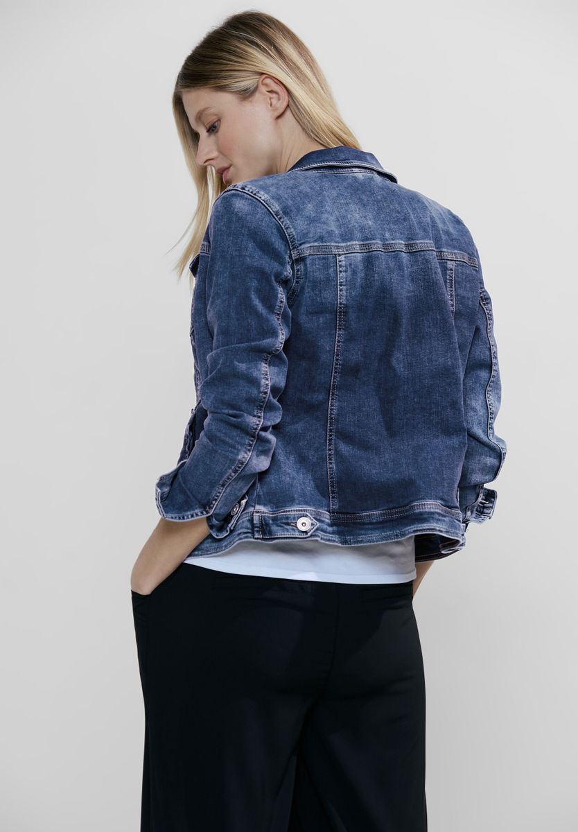 Blaue Jeansjacke